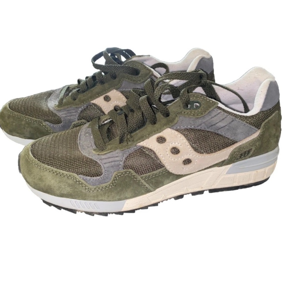 Saucony Women’s Olive Green & Cream Suede Mesh Sneakers size 7